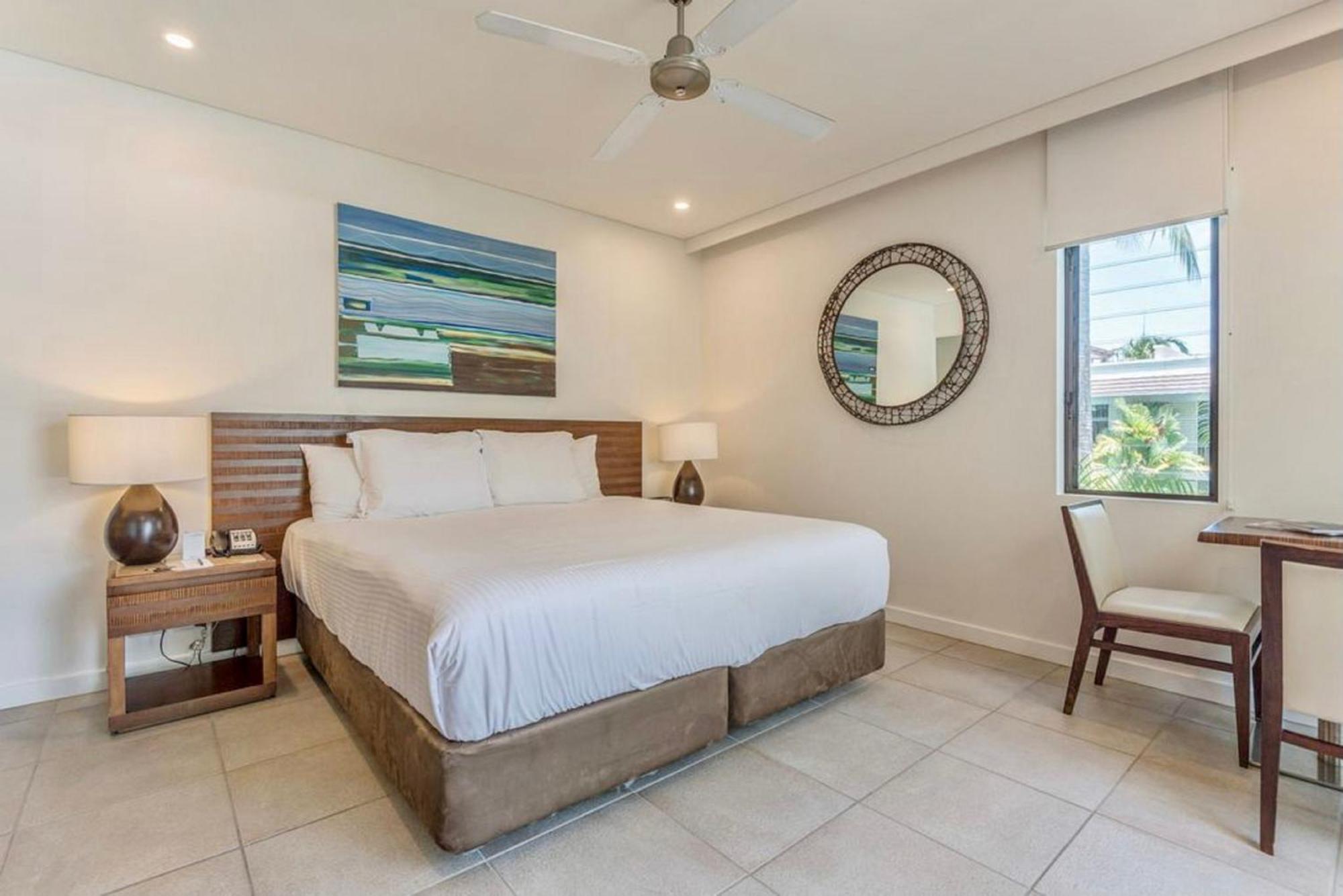 Luxury Apartments At Temple Resort And Spa Port Douglas Rum bild