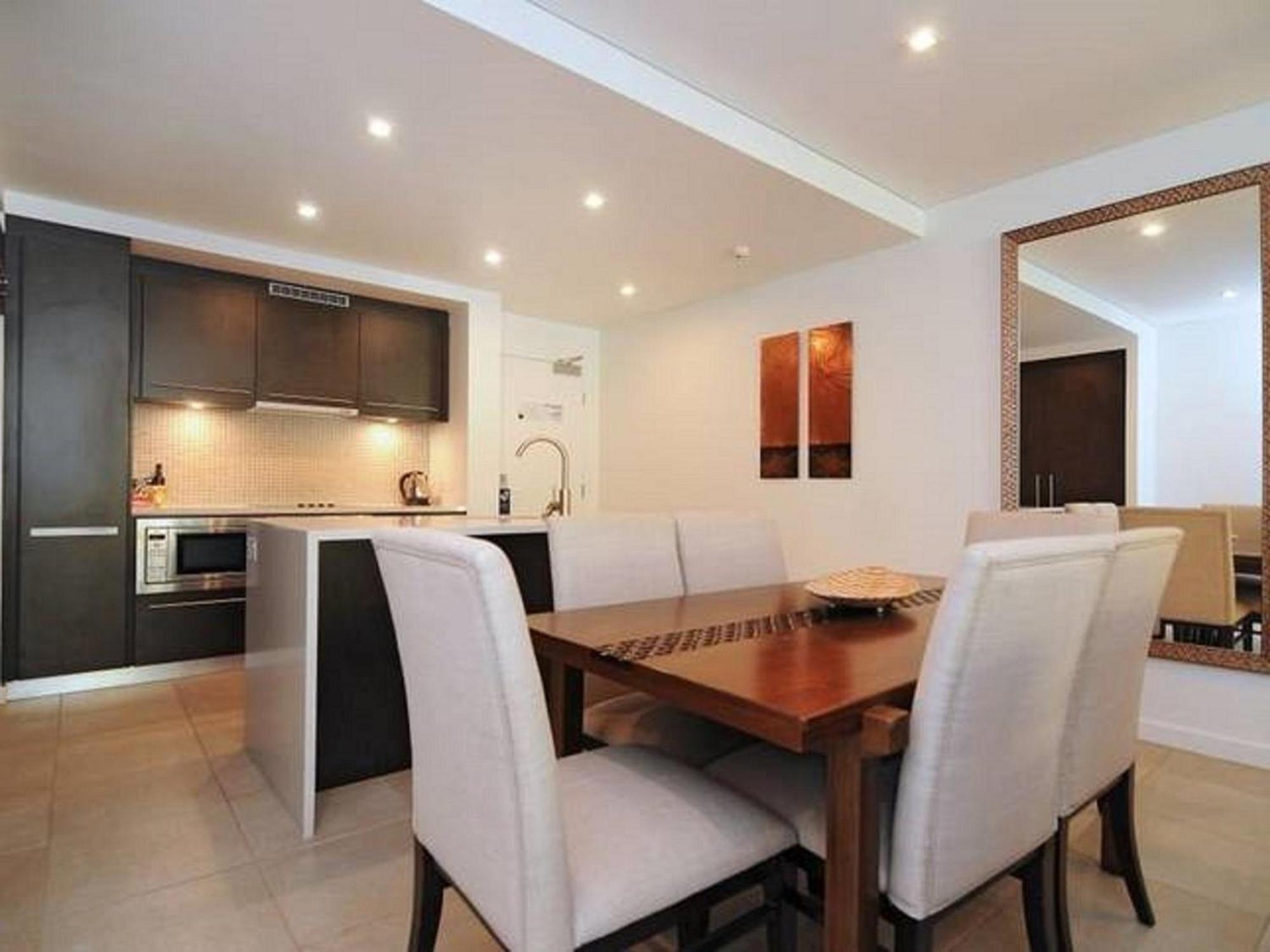 Luxury Apartments At Temple Resort And Spa Port Douglas Rum bild
