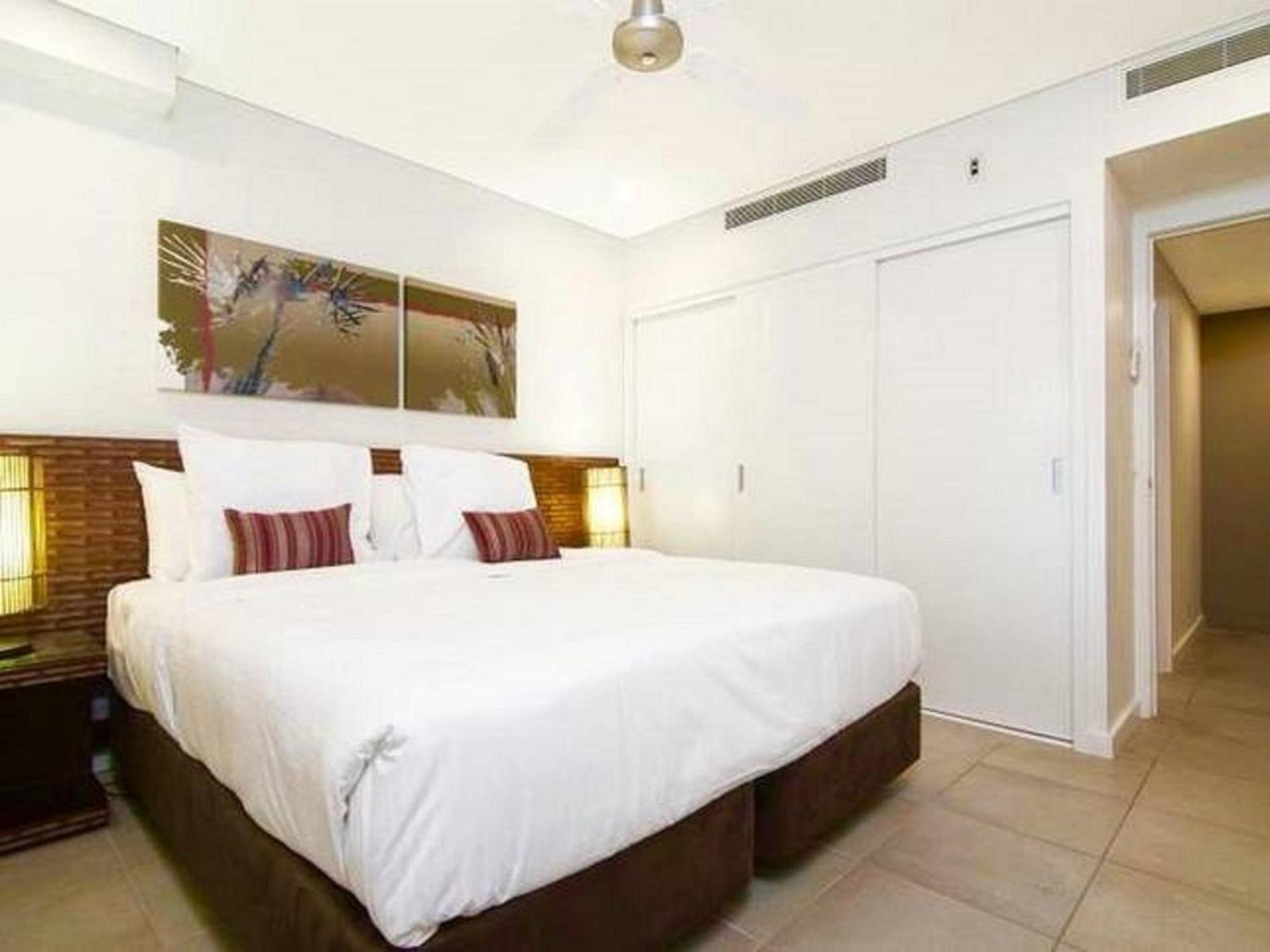 Luxury Apartments At Temple Resort And Spa Port Douglas Rum bild