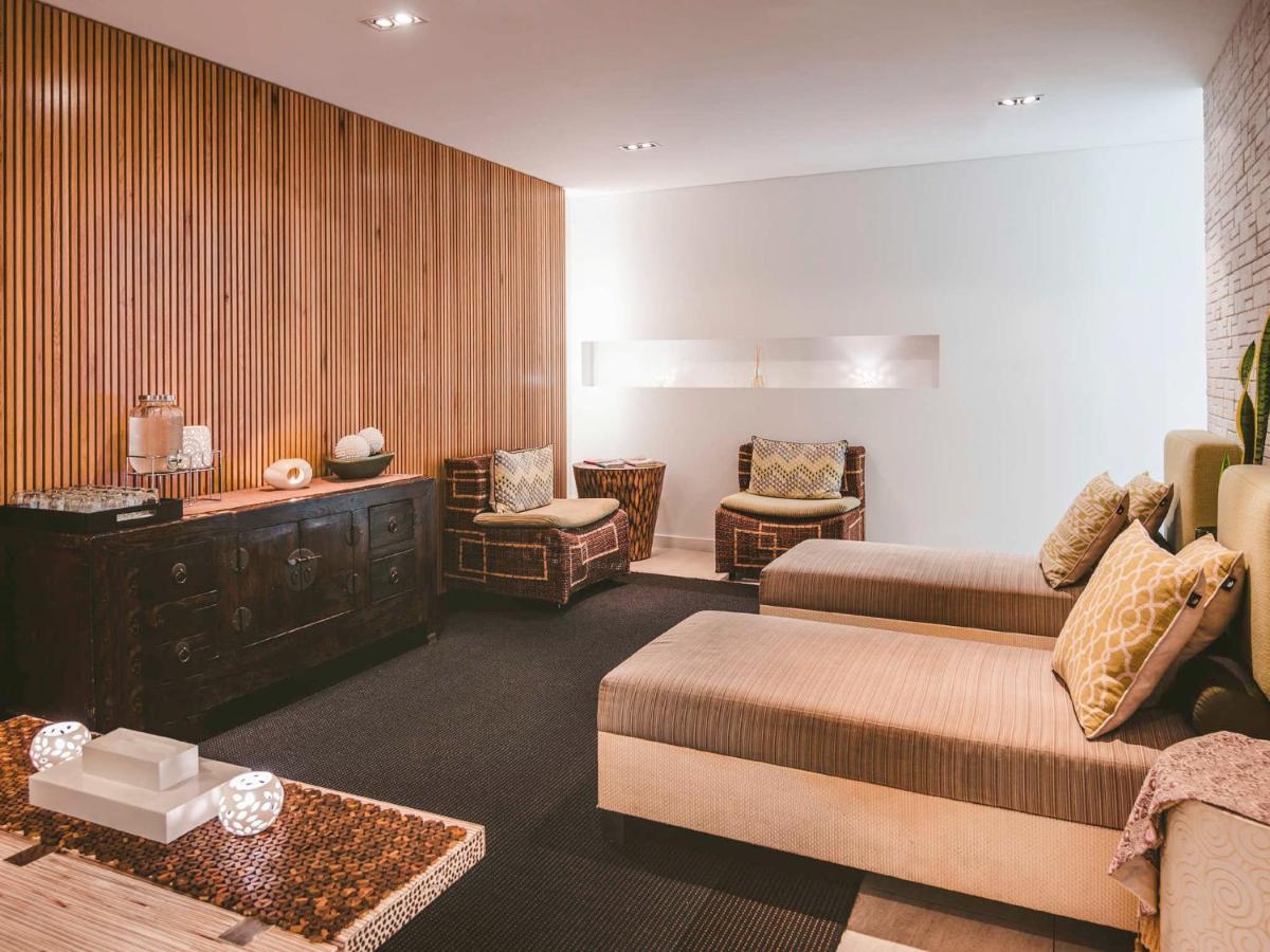 Luxury Apartments At Temple Resort And Spa Port Douglas Exteriör bild